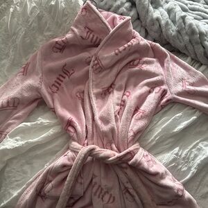 Juicy Couture Light Pink Fleece Robe
